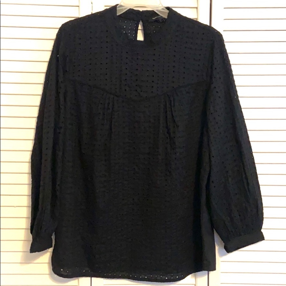 Banana republic black top with long sleeves